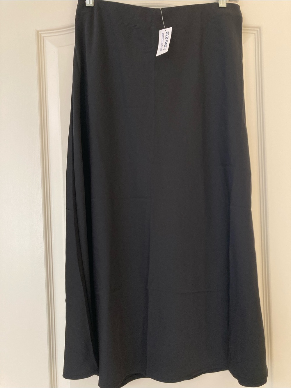 New black skirt